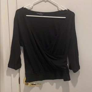 Crossover three-quarter sleeve black top